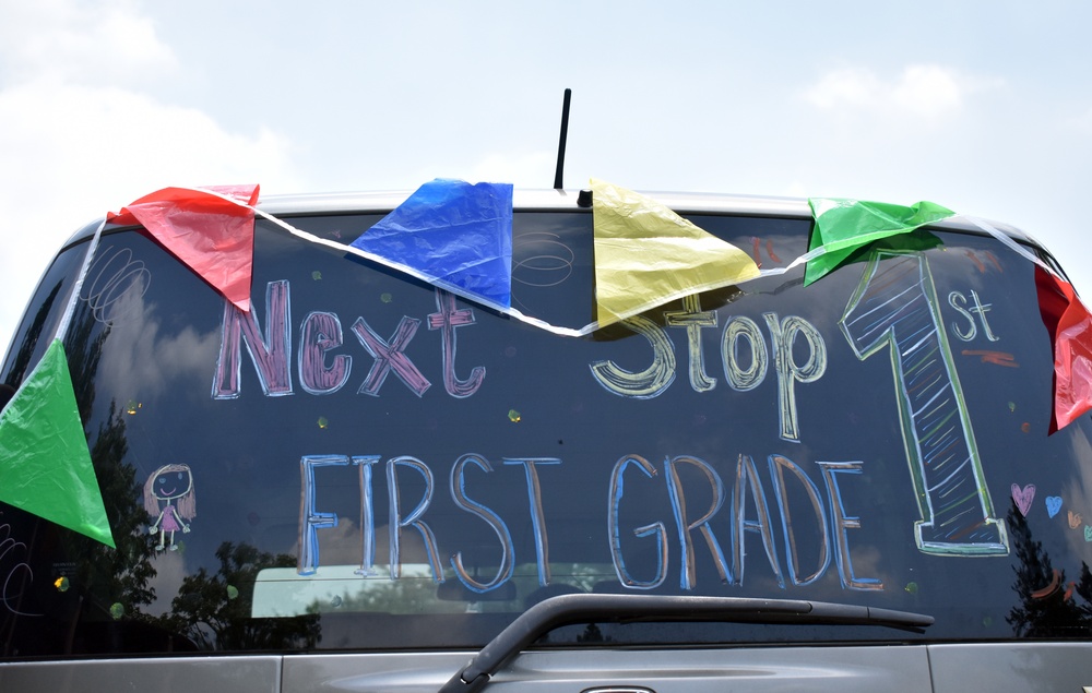 Arnn Elementary, undaunted by COVID-19, safely shows school spirit