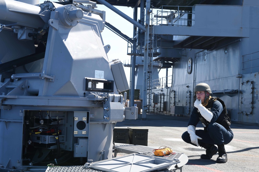 USS Blue Ridge Conducts 25mm Gun Shoot