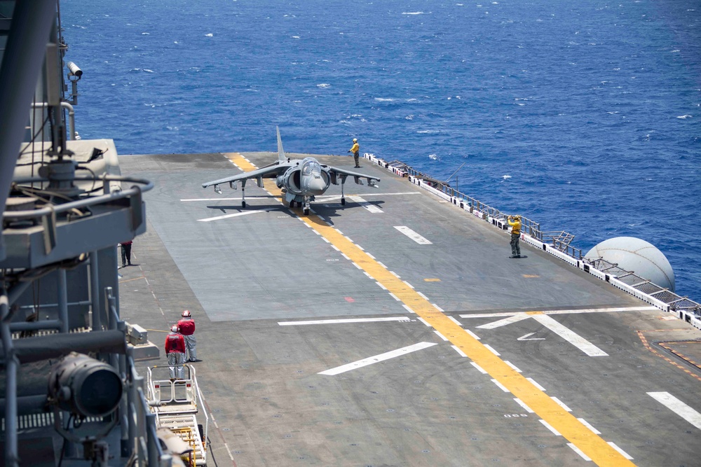 Flight Operations USS Bataan (LHD 5)