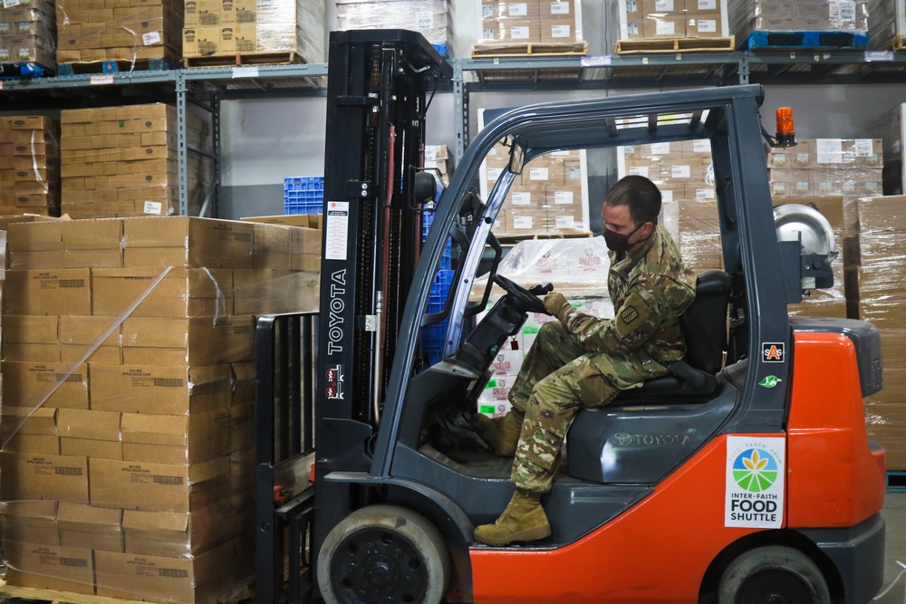 NCARNG Help Feed Local Community During COVID-19