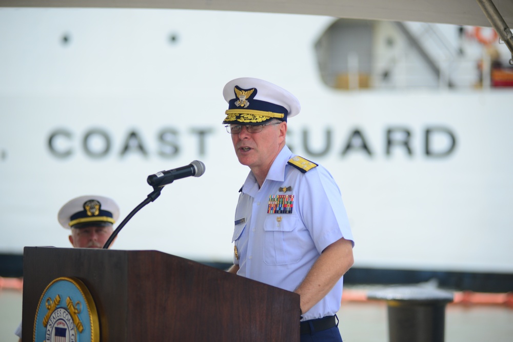 Coast Guard Atlantic Area Command holds change-of-command ceremony