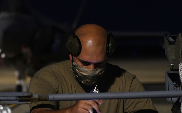 58th AMU loads live munitions for Combat Archer