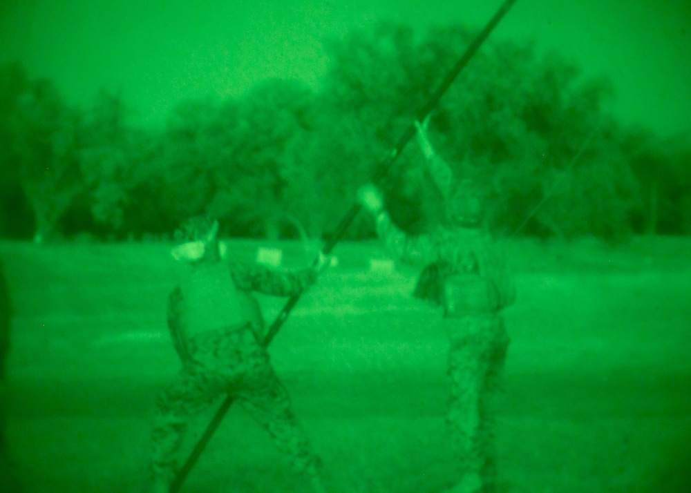 15th MEU establishes an FSB at Fort Hunter Liggett