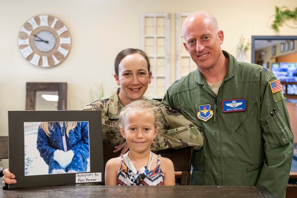 Altus AFB youth receives regional level photography award