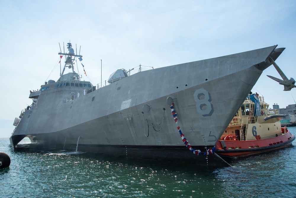 USS Montgomery (LCS 8) Returns to Homeport