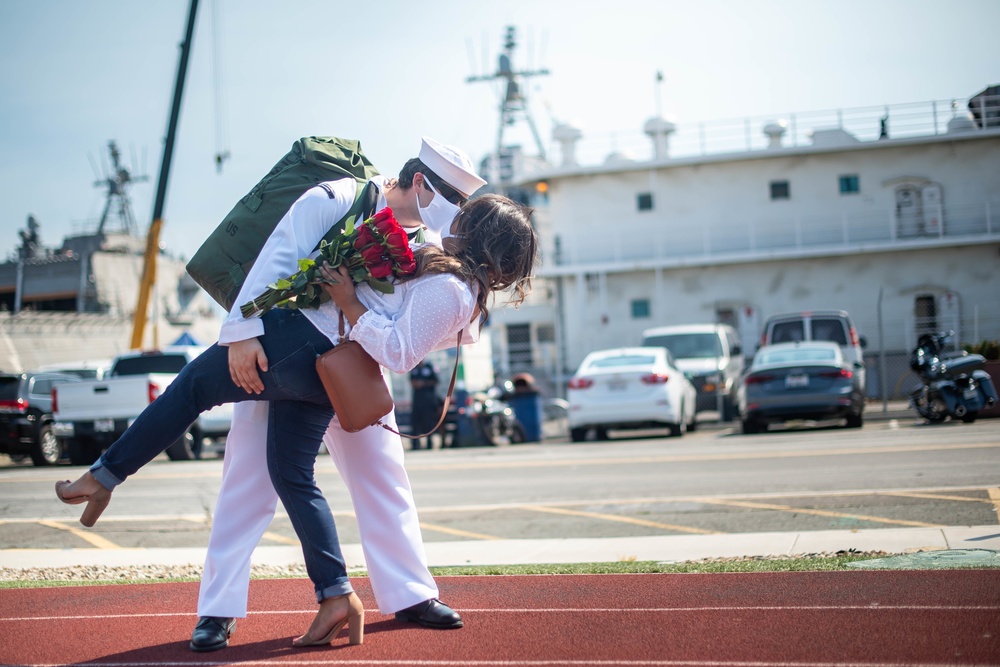 USS Montgomery (LCS 8) Returns to Homeport