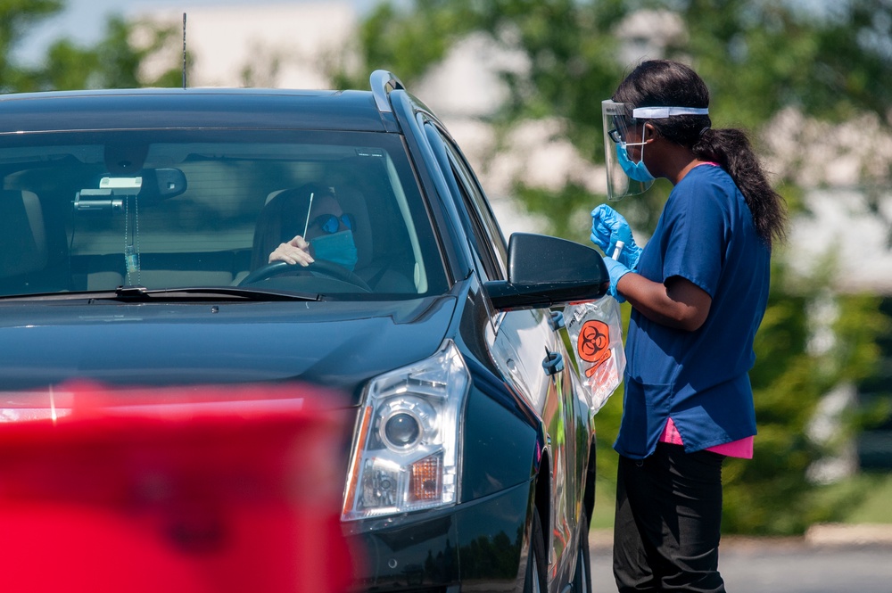 Delaware Guard tests for COVID-19 in Georgetown