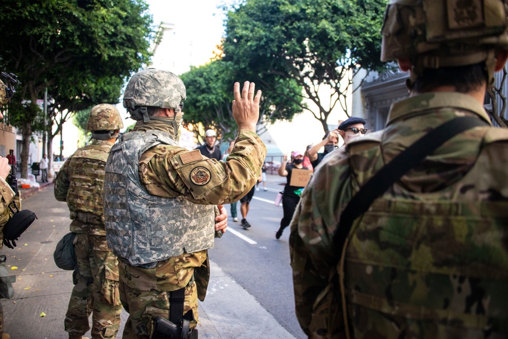 Cal Guard works peaceful protest in Los Angeles