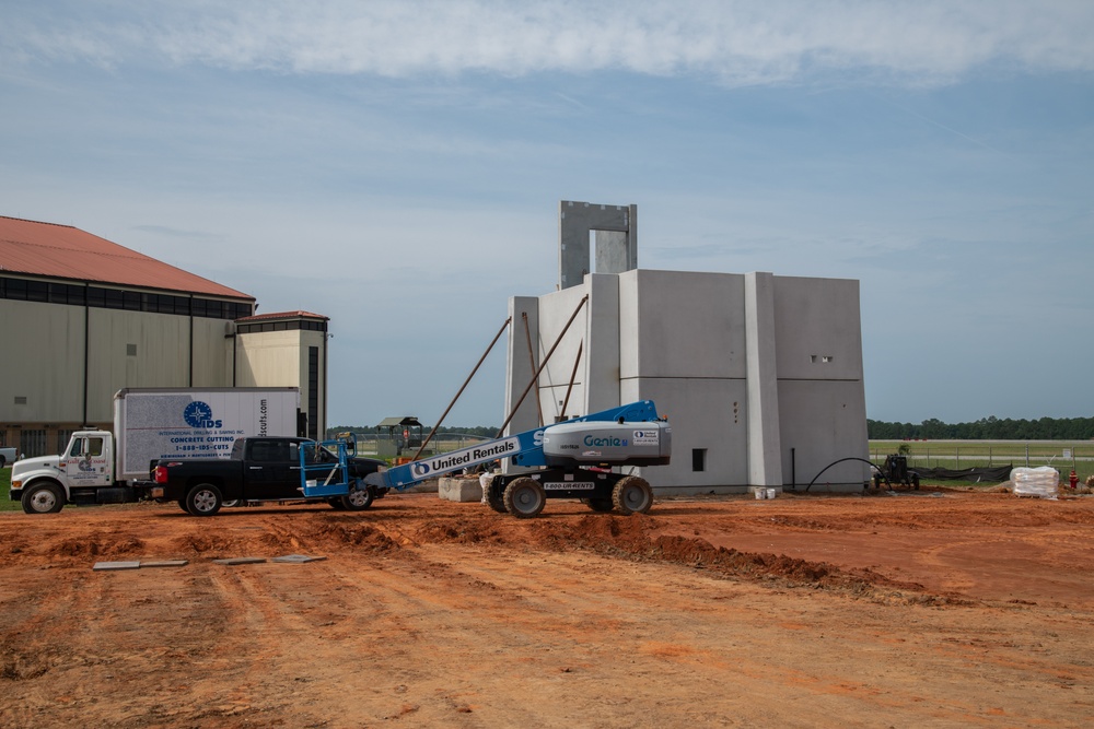 Air traffic control tower construction