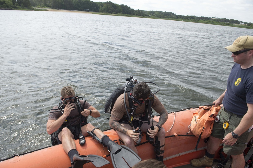 Navy EOD and Divers Conduct At Sea Damage Repair Training