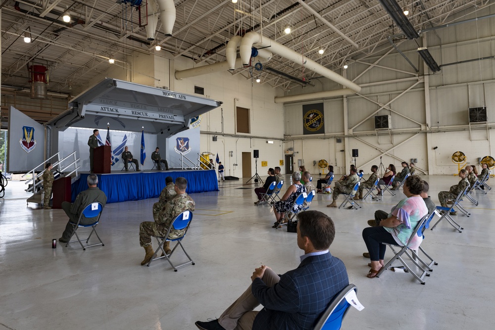 347th Rescue Group changes command