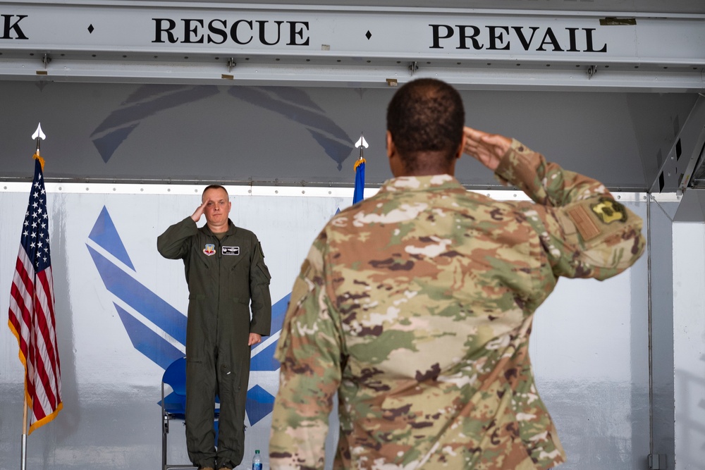 347th Rescue Group changes command