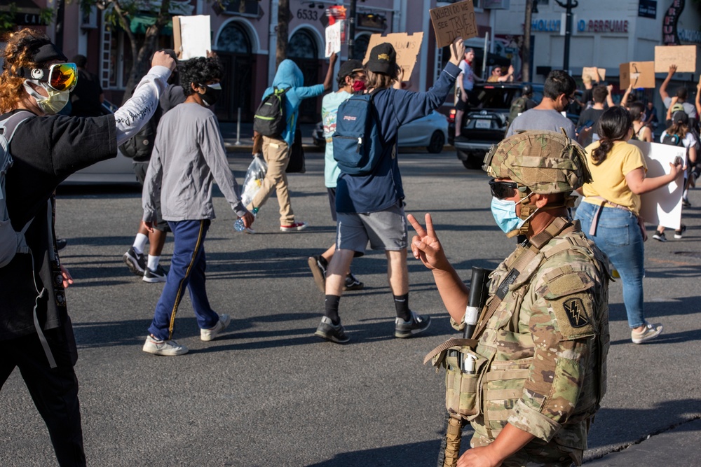 Cal Guard supports Los Angeles during activation