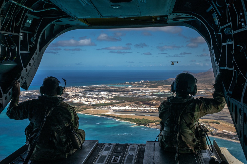 9x CH-47F Flight Around Hawaii Islands