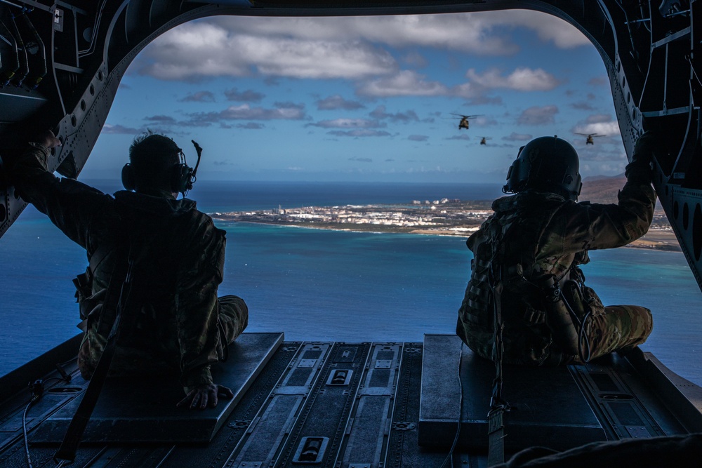 9x CH-47F Flight Around Hawaii Islands