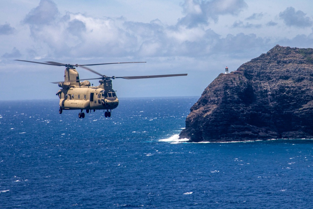 9x CH-47F Flight Around Hawaii Islands