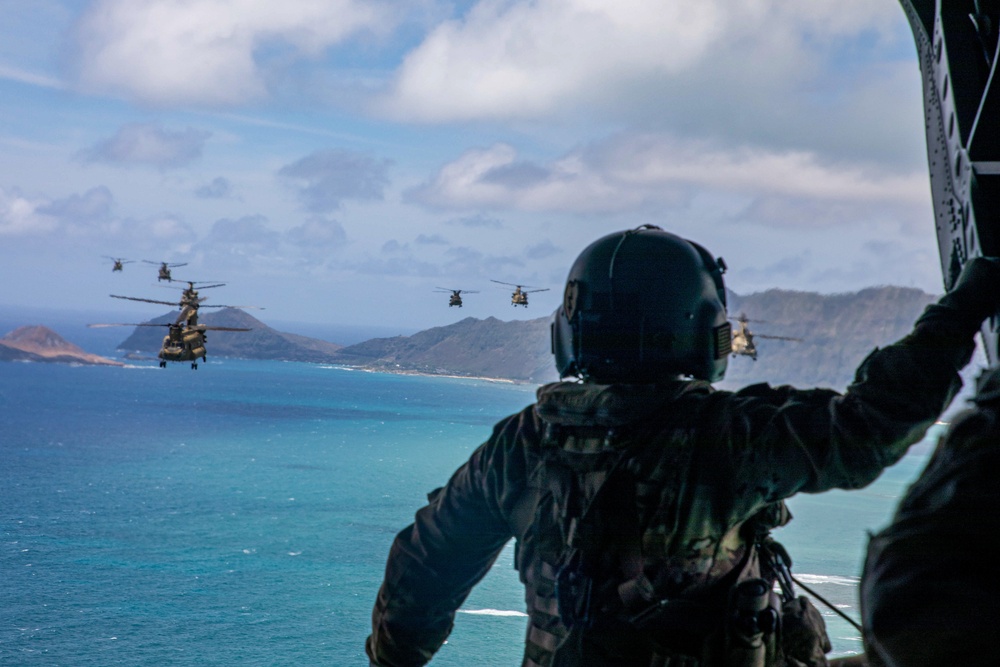 9x CH-47F Flight Around Hawaii Islands