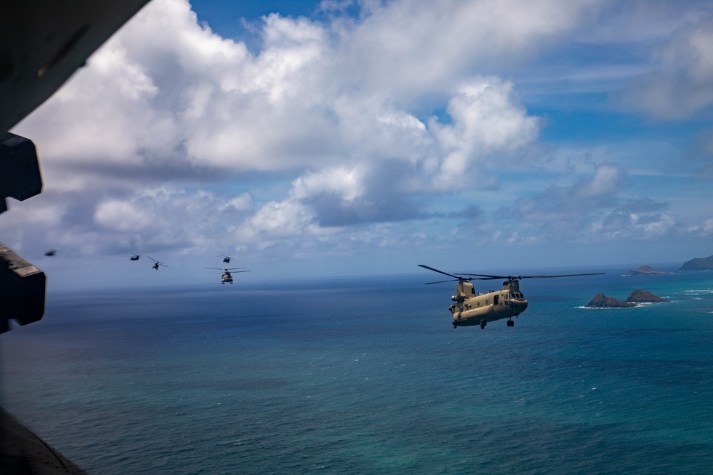 9x CH-47F Flight Around Hawaii Islands