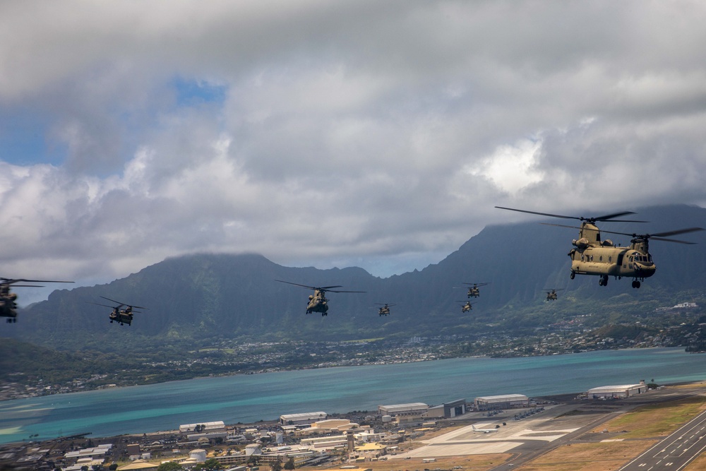 9x CH-47F Flight Around Hawaii Islands