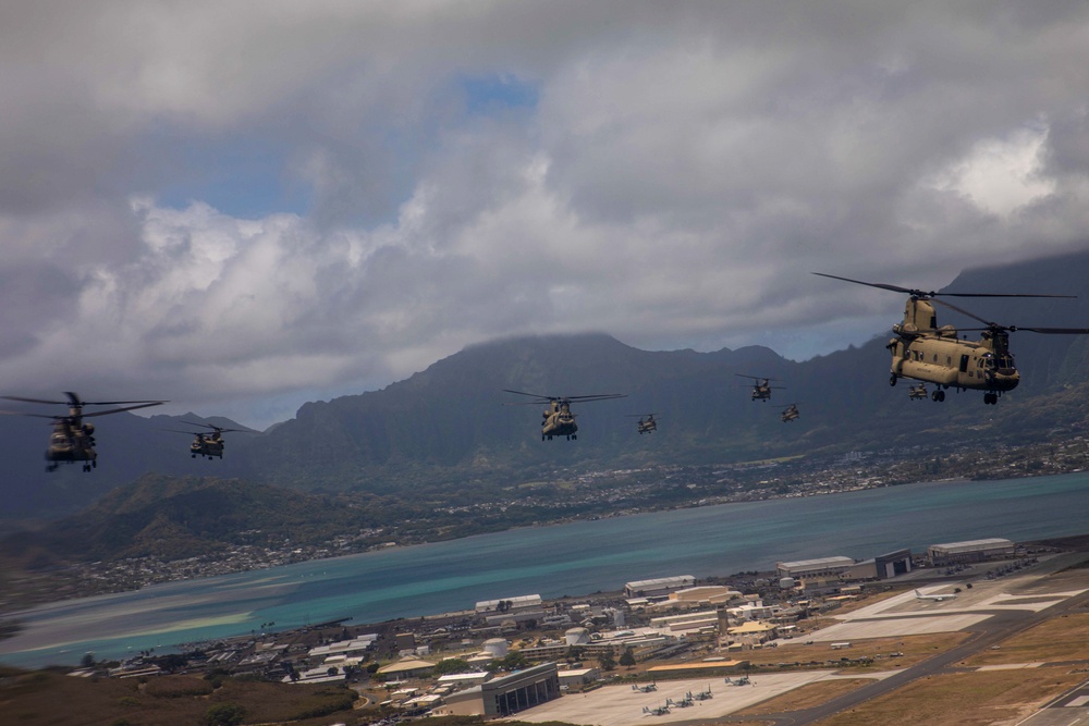 9x CH-47F Flight Around Hawaii Islands