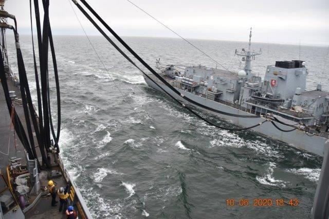 USNS Supply completes RAS with HMS Kent