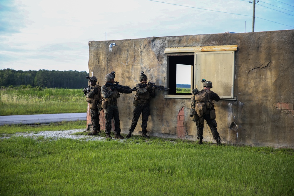 1/8 rehearses airfield assault and seizure during 24th MEU’s MAGTF exercise