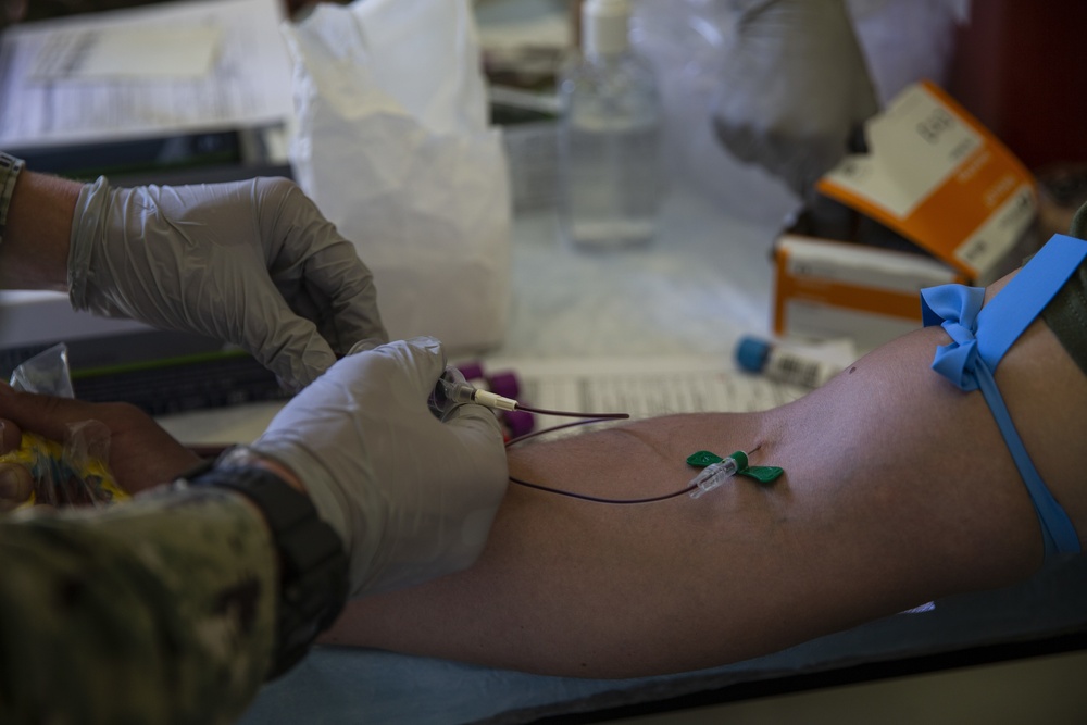 15th MEU Navy Corpsman keep blood banks full