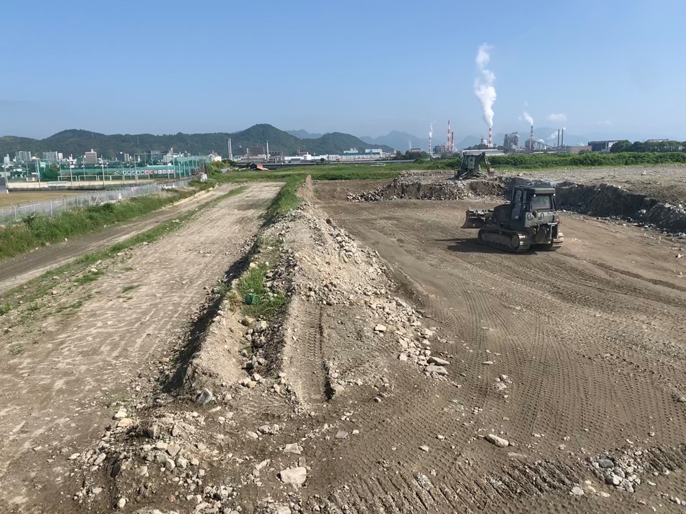 U.S. Navy Seabees with NMCB-5’s Detail Iwakuni support a landfill capping project at Marine Corps Air Station