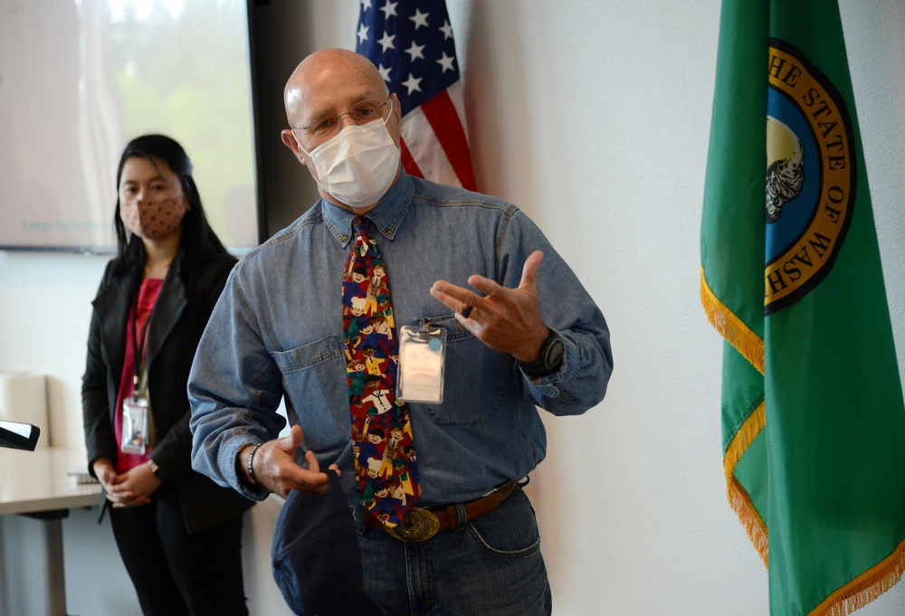 Washington State Guard Commander visit WA Department of Health