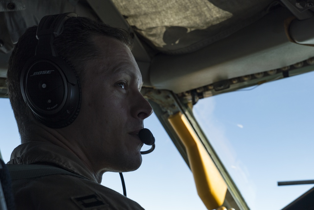 28th EARS refuels U.S. Navy F/A-18s