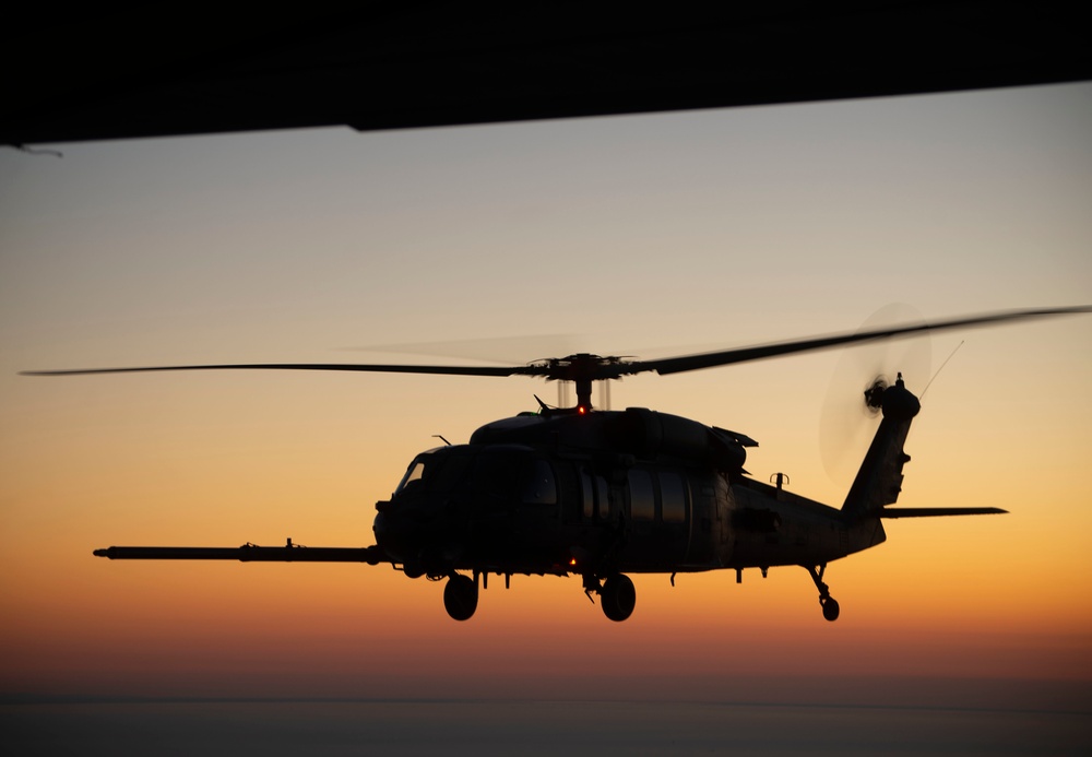 Air Commandos enhance airpower capabilities during helicopter air-to-air refuel over the Adriatic Sea