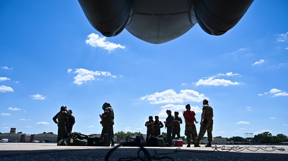 B-52s take off for Alaska