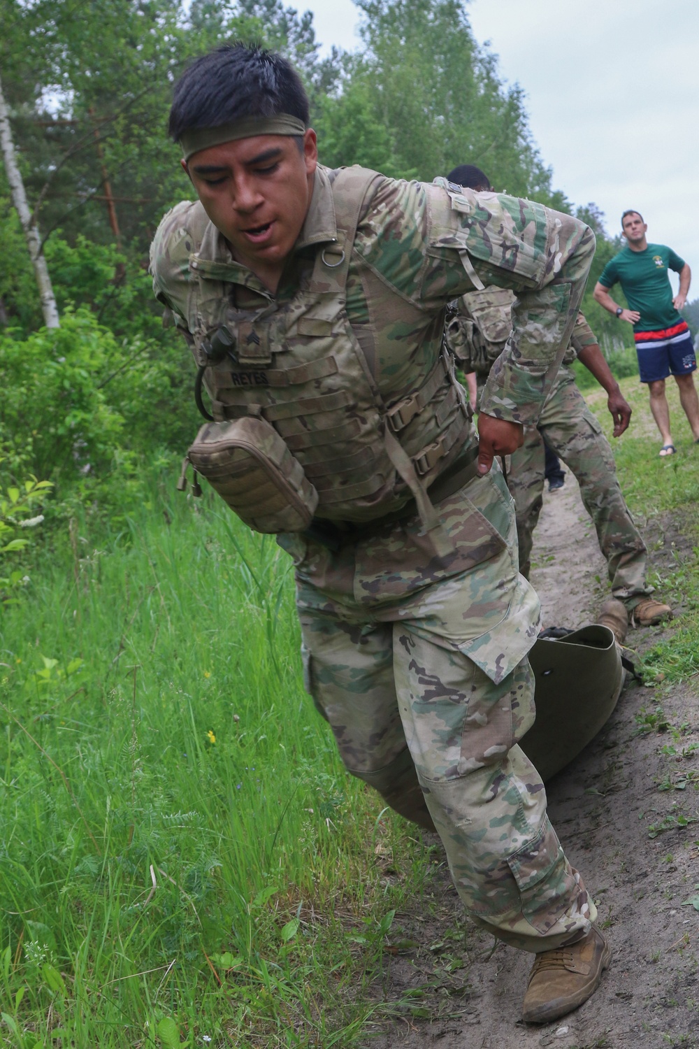 U.K., U.S., Romanian and Croatian Soldiers compete for the title of best squad
