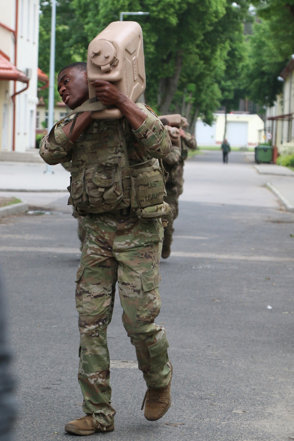 U.K., U.S., Romanian and Croatian Soldiers compete for the title of best squad