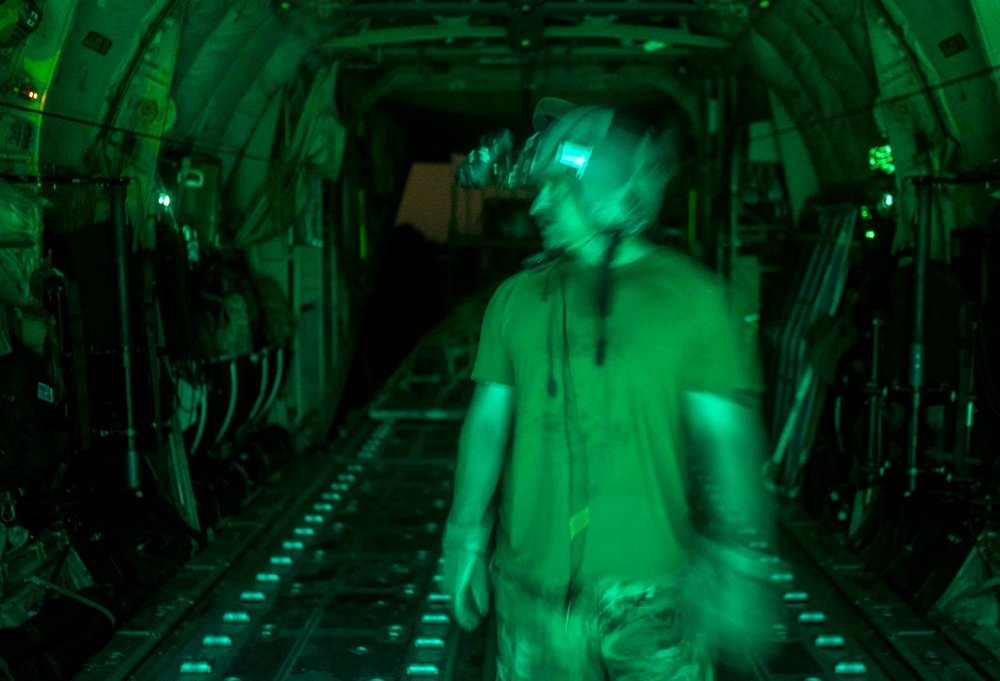 75th EAS resupplies U.S. forces in Somalia
