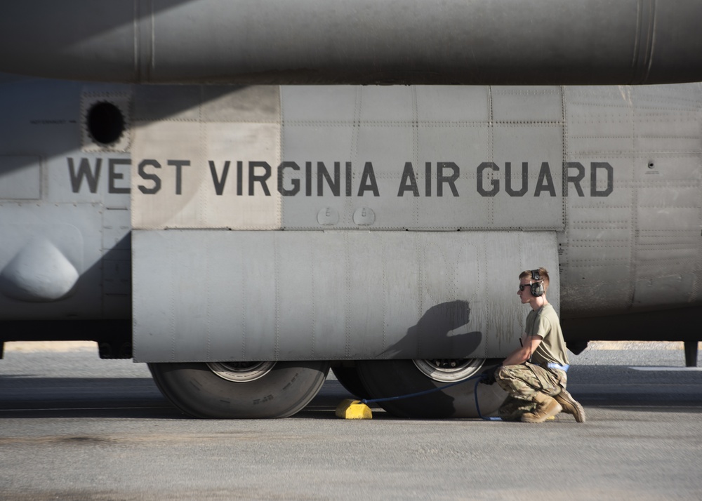 779th EAS, JET/IA transport cargo