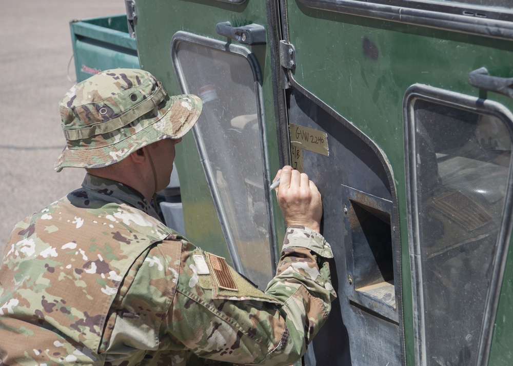 779th EAS, JET/IA transport cargo