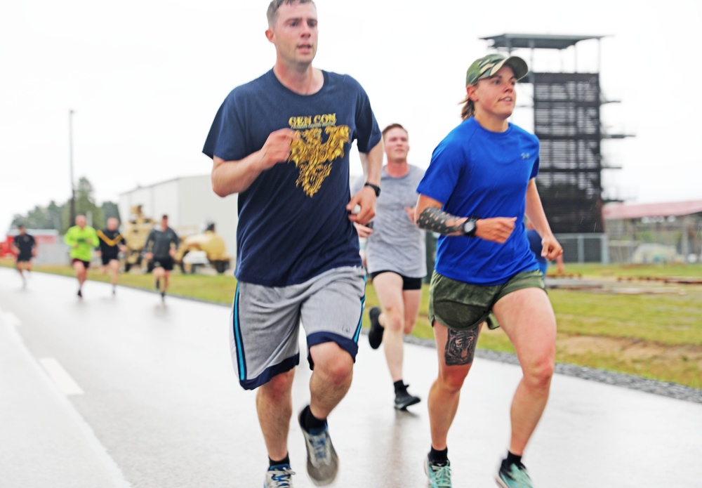 2-1 CD Soldiers participate in COVID-19 Safety Run