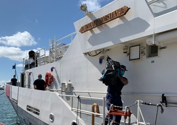 Coast Guard offloads $5.6 million in seized cocaine, transfers custody of 3 suspected smugglers in San Juan, Puerto Rico