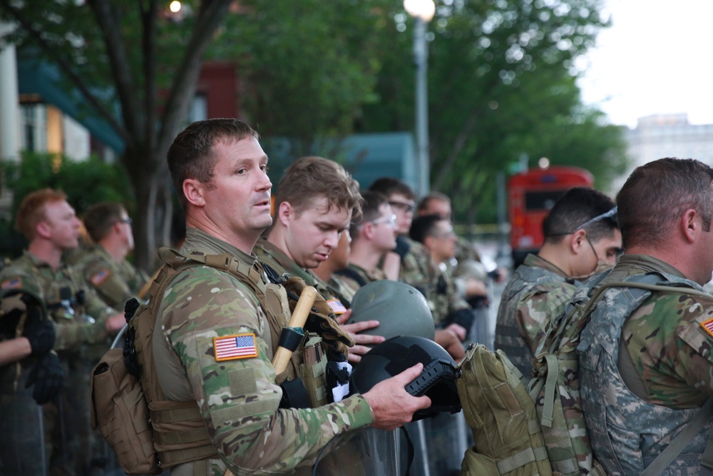 Soldiers Assist Law Enforcment