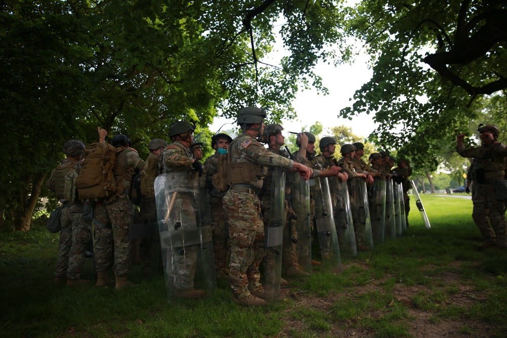 Soldiers Assist Law Enforcment