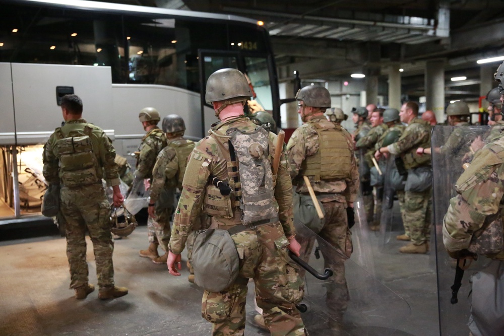 Soldiers Assist Law Enforcment