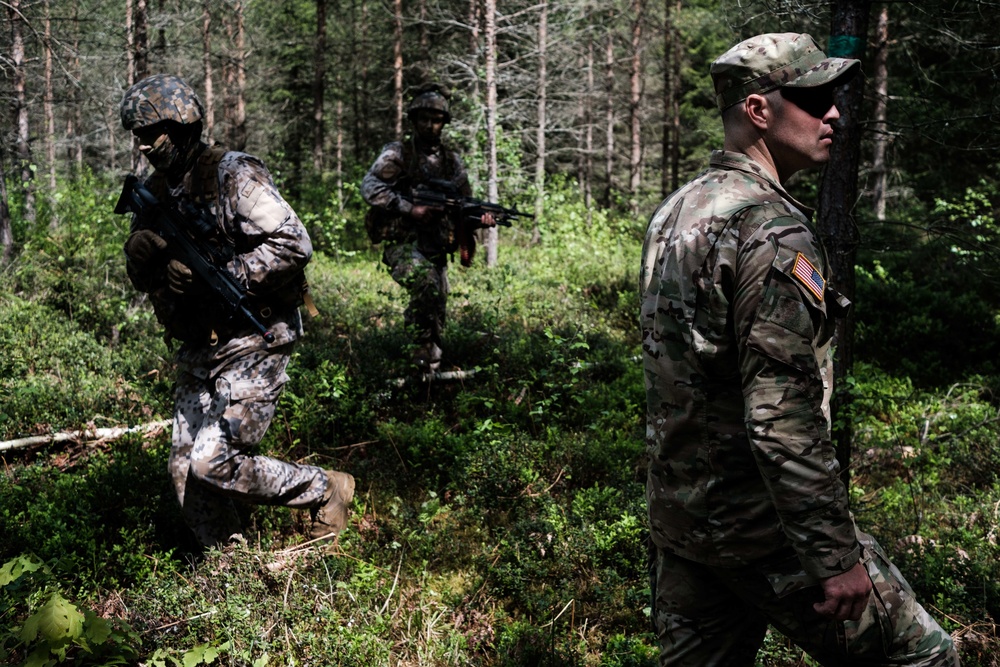 Green Berets train Latvian Zemessardze