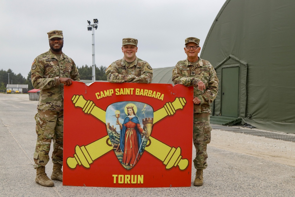 Team Torun sign with camp behind