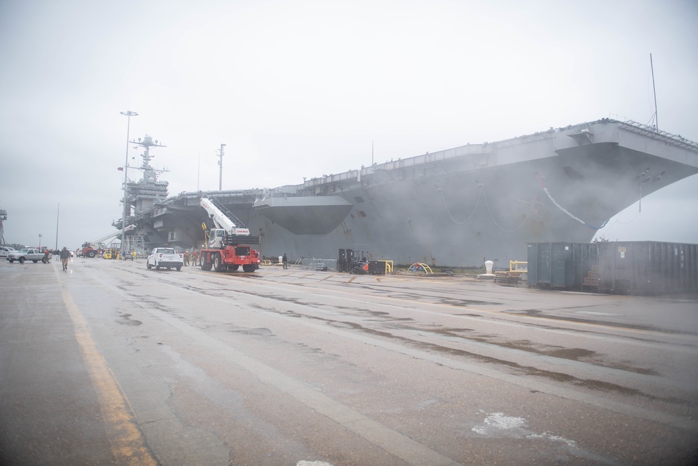 USS Harry S. Truman (CVN 75) returns to Norfolk, Va