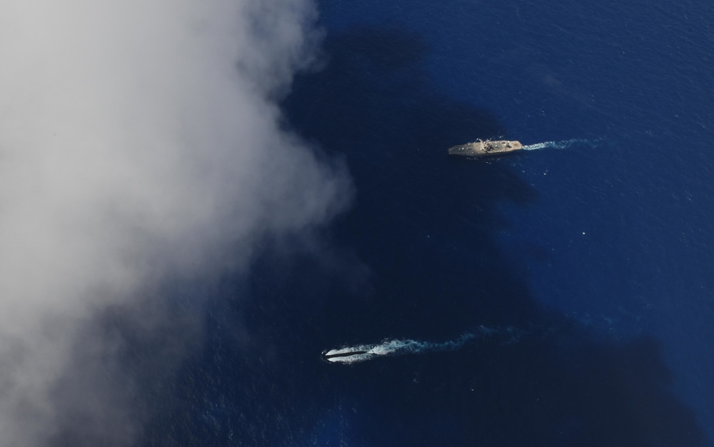 USS Blue Ridge Conducts Submarine Familiarization with USS Asheville