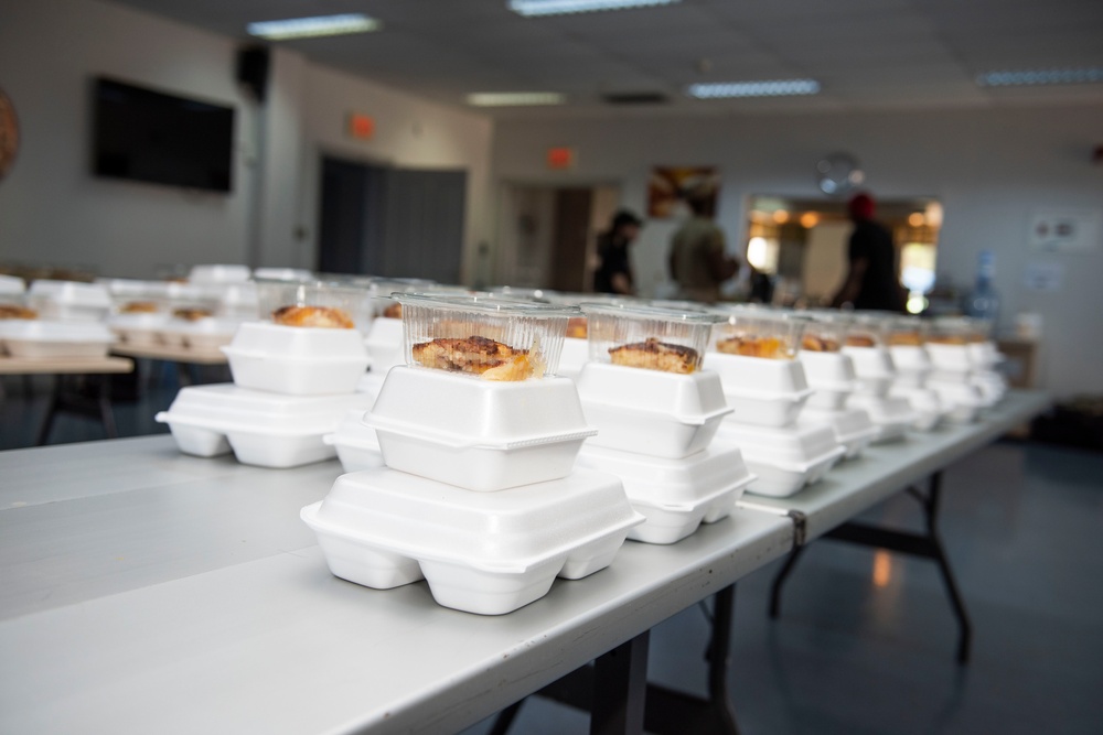 Team Incirlik sells boxed lunch for Juneteenth