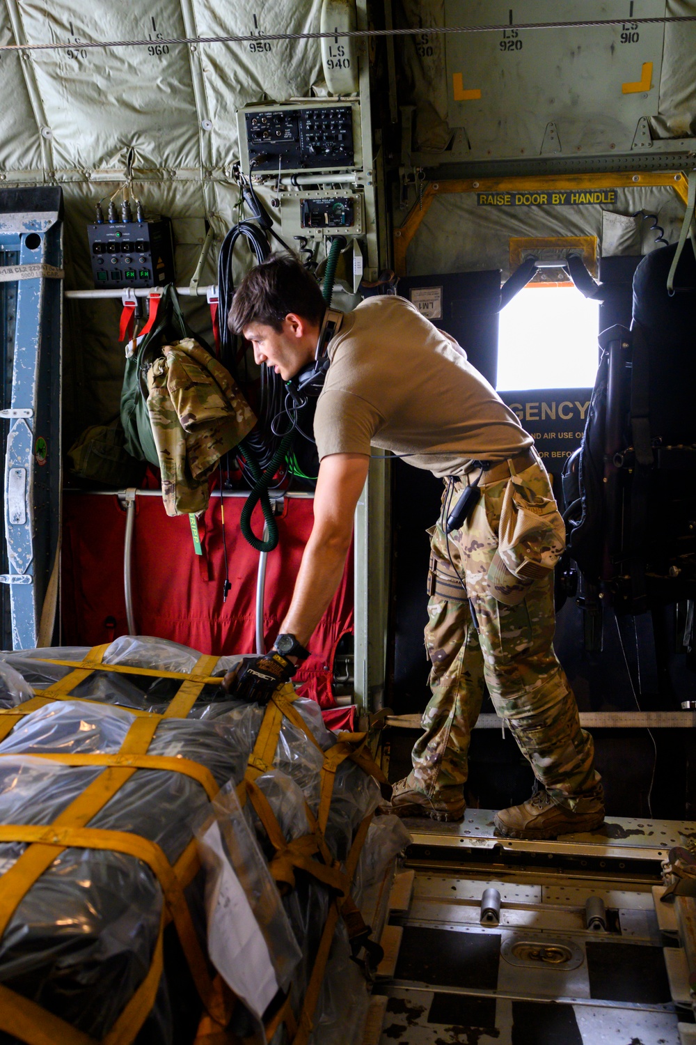 75th EAS delivers supplies to outpost in Kenya