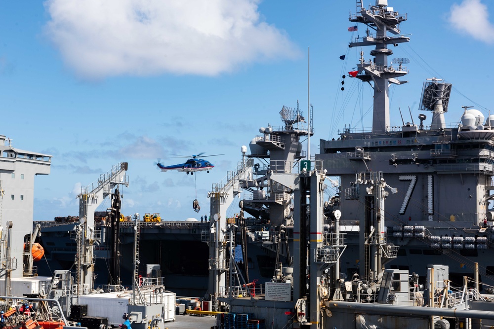 USS Bunker Hill (CG 52)