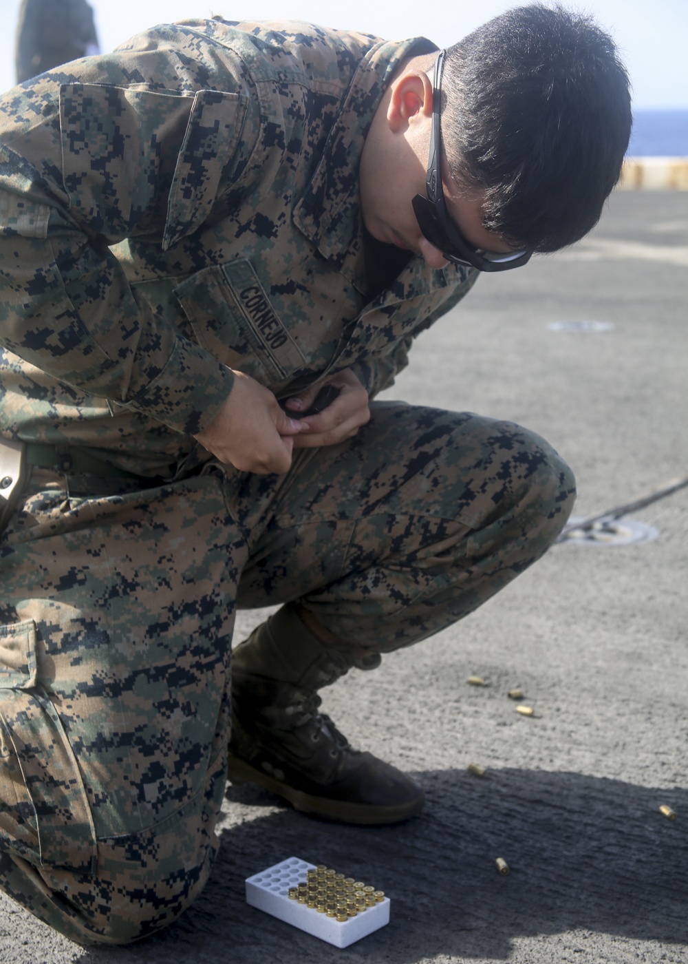 26th MEU holds pistol qual aboard USS New York